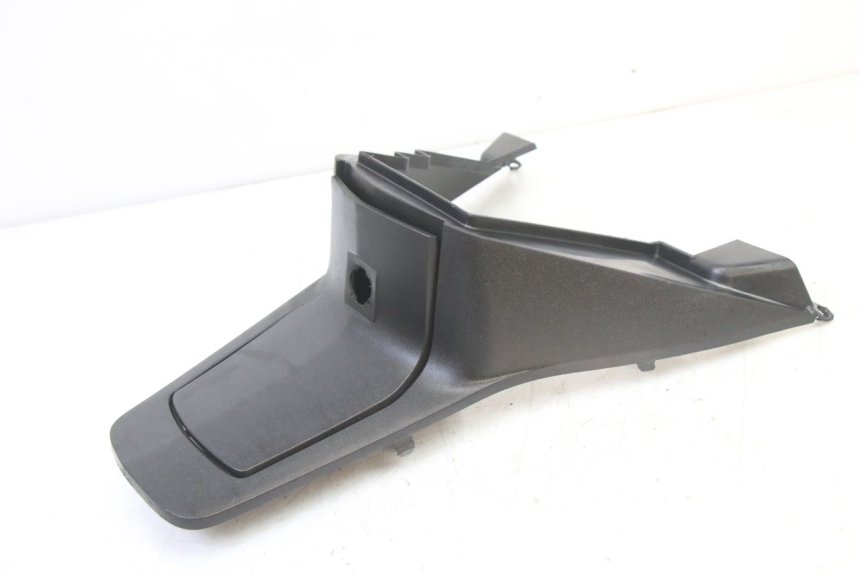 photo de UNDERSEAT PANEL PEUGEOT SATELIS 125 (2013 - 2018) - Technical close-up