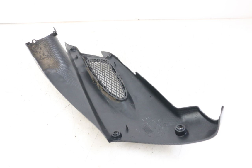 photo de UNDERSEAT COVER PEUGEOT SPEEDFIGHT 100 (1997 - 2007) - Alternative perspective