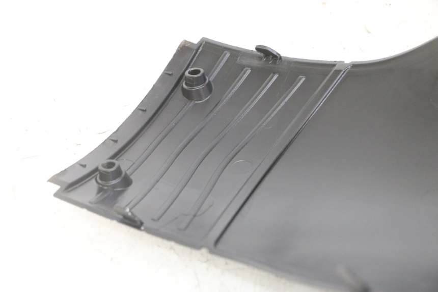 photo de UNDERSEAT PANEL APRILIA SR 2T 50 (2018 - 2022) - Alternative perspective