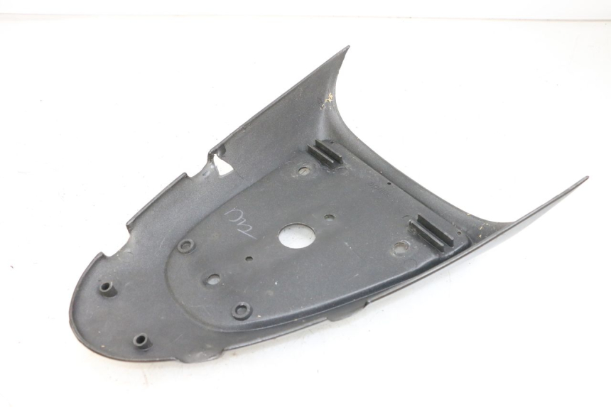 photo de UNDERSEAT PANEL APRILIA SR CARB LC 2T 50 (2004 - 2012) - Component detail