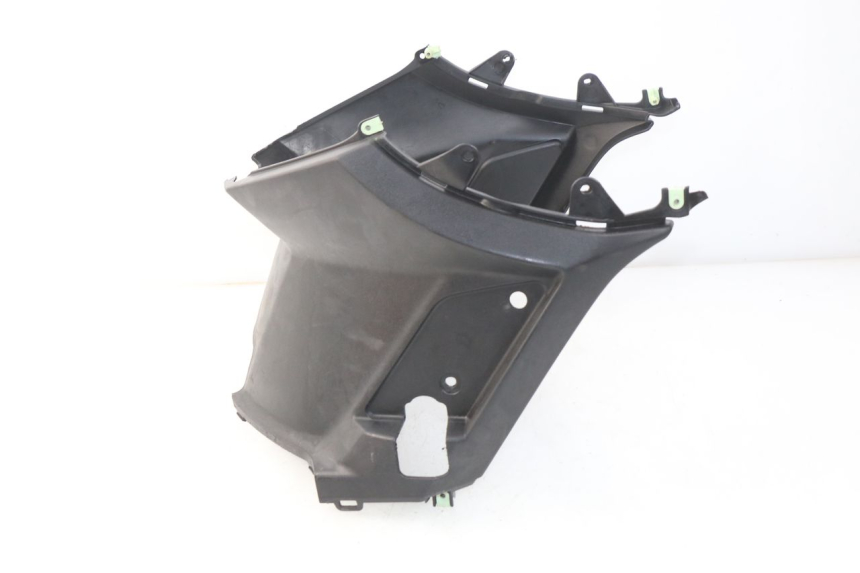photo de UNDERSEAT PANEL PEUGEOT STREETZONE 2T 50 (2014 - 2019) - Zoom on usage condition