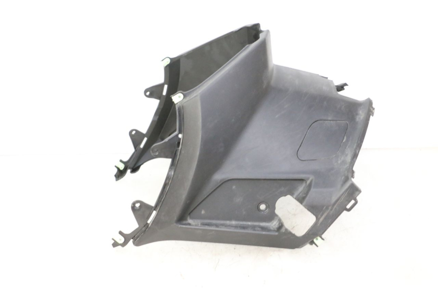 photo de UNDERSEAT PANEL PEUGEOT STREETZONE I NAKED 2T 50 (2018 - 2020) - Zoom on usage condition