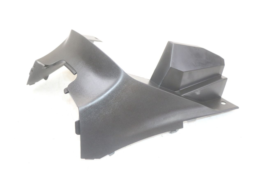 photo de UNDERSEAT PANEL SUZUKI BURGMAN 125 (2018 - 2021) - Technical close-up