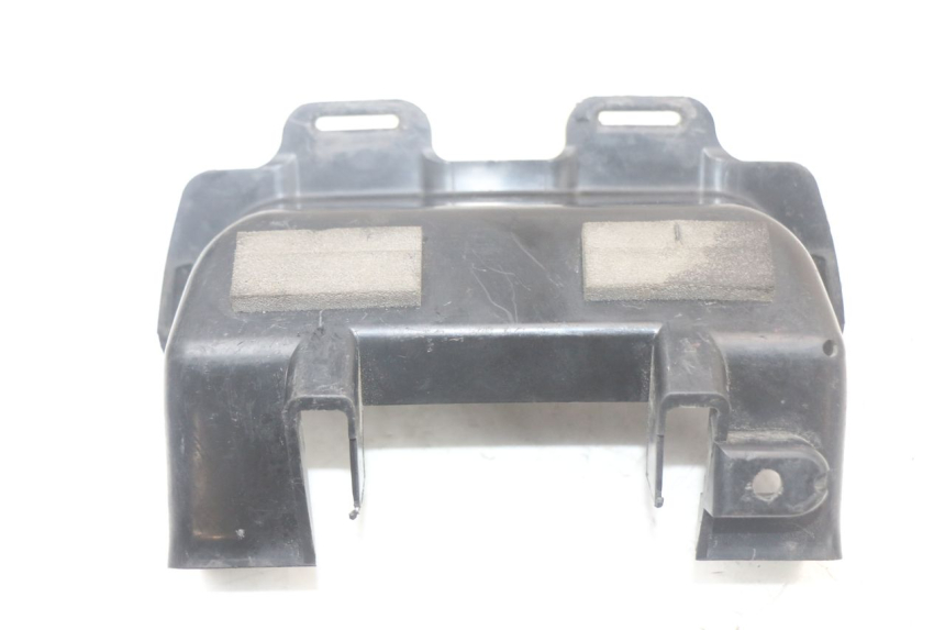 photo de UNDERSEAT COVER SUZUKI SV N 650 (1999 - 2002) - Alternative perspective