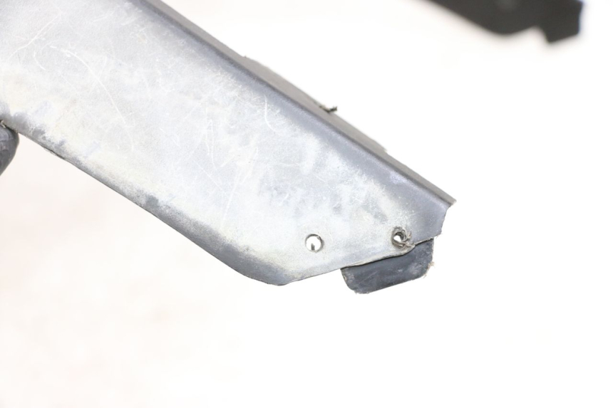 photo de UNDERSEAT PANEL PIAGGIO TYPHOON 50 (2000 - 2009) - Zoom on usage condition