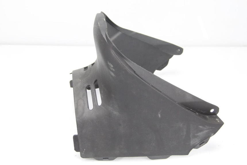 photo de UNDERSEAT PANEL SUZUKI UC EPICURO 125 (1999 - 2003) - Component detail