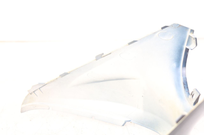 photo de UNDERSEAT COVER HONDA VISION NSC R 50 (2013 - 2015) - Zoom on usage condition