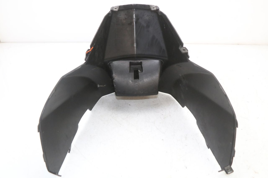 photo de UNDERSEAT COVER PEUGEOT VIVACITY NEW 4T 50 (2008 - 2017) - Technical close-up