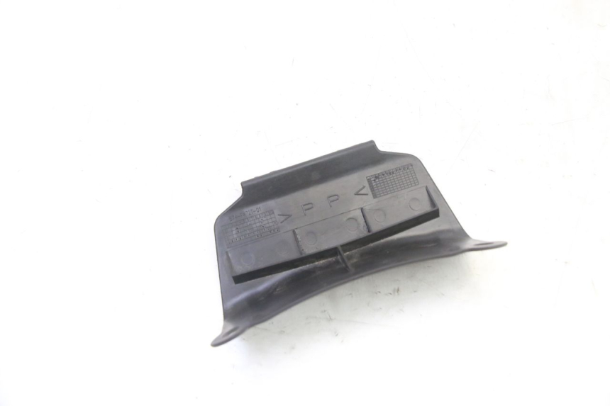 photo de UNDERSEAT PANEL YAMAHA XMAX X-MAX 125 (2021 - 2025) - Zoom on usage condition