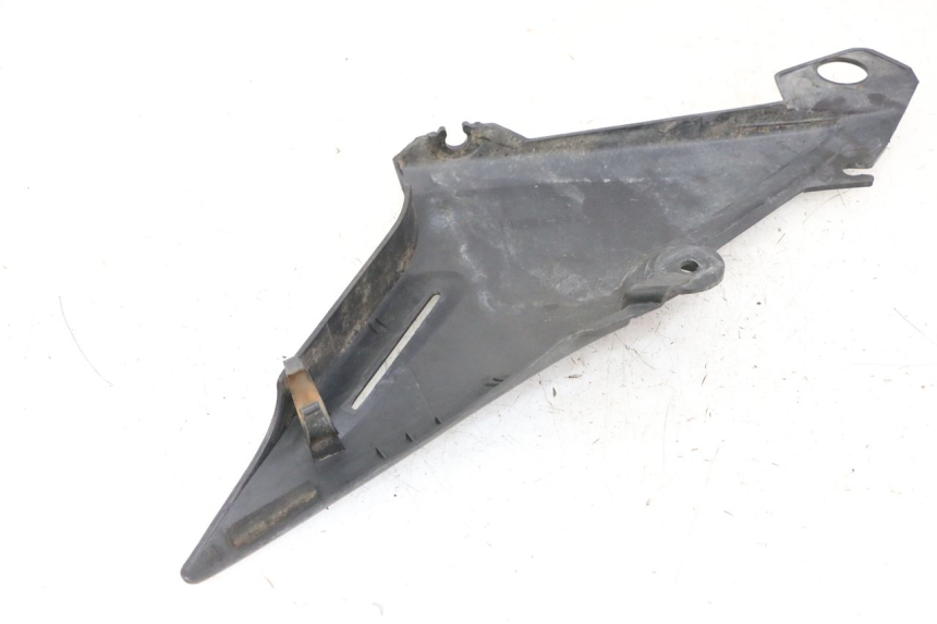 photo de UNDERSEAT PANEL YAMAHA XJN DIVERSION 600 (2000 - 2003) - Additional view of the item