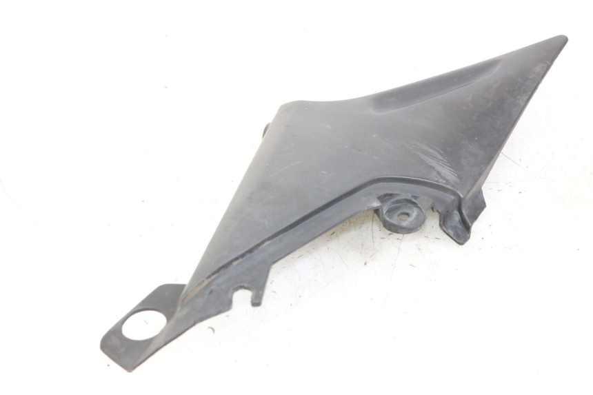 photo de UNDERSEAT PANEL YAMAHA XJN DIVERSION 600 (2000 - 2003) - Surface and material condition