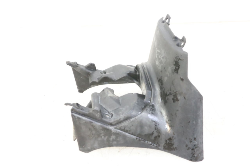 photo de UNDERSEAT PANEL YAMAHA AEROX 50 (1997 - 2006) - Fixing points details