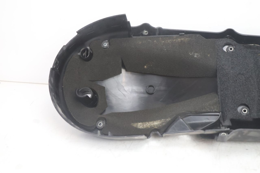 photo de TRANSMISSION COVER HONDA FJS SILVER WING SILVERWING 400 (2005 - 2008) - Distinctive features