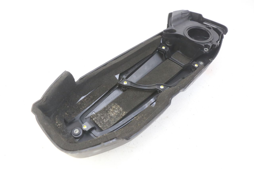 photo de TRANSMISSION COVER HONDA FORZA 125 (2015 - 2016) - Zoom on usage condition