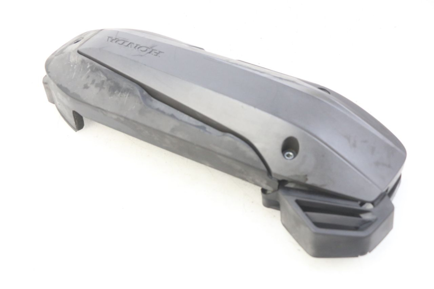 photo de TRANSMISSION COVER HONDA FORZA 125 (2015 - 2016) - Technical close-up