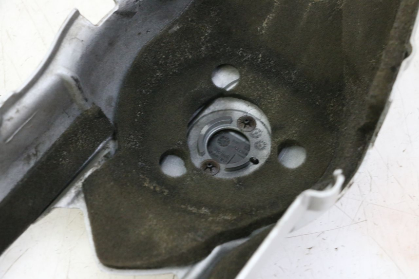 photo de TRANSMISSION COVER PIAGGIO MP3 LT 300 (2010 - 2016) - Alternative perspective