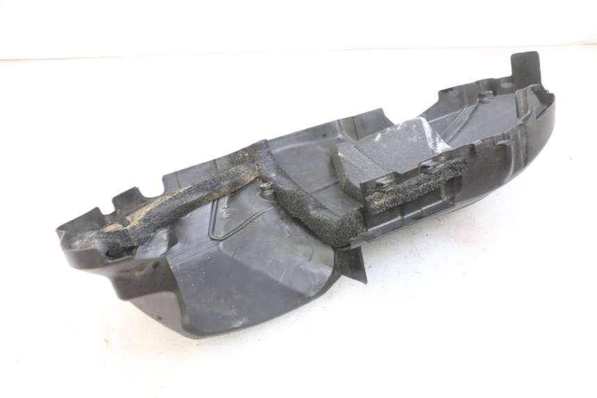 photo de TRANSMISSION COVER YAMAHA TRICITY 300 (2020 - 2024) - Surface and material condition