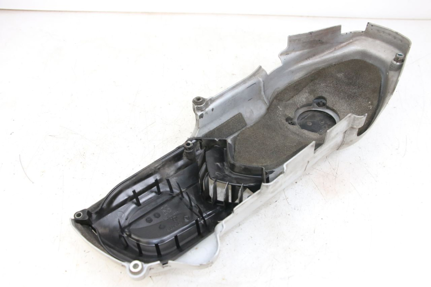 photo de TRANSMISSION COVER PIAGGIO X10 125 (2012 - 2017) - Surface and material condition