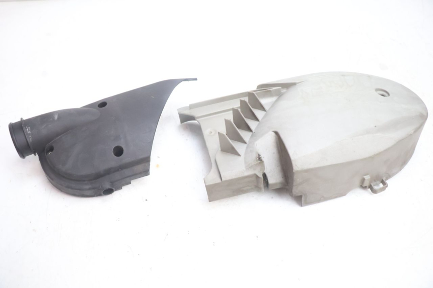 photo de TRANSMISSION COVER YAMAHA YP MAJESTY 125 (2002 - 2006) - Component detail