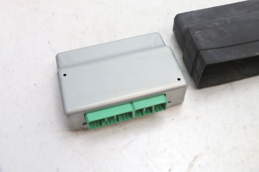 photo de ECU ABS YAMAHA FJR 1300 (2001 - 2005) - Alternative perspective
