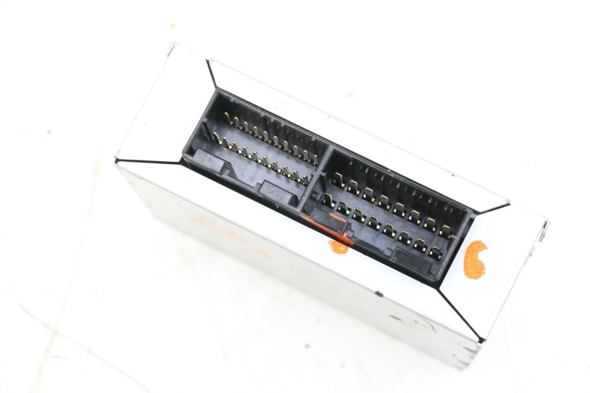 photo de ECU ABS YAMAHA TDM ABS 900 (2002 - 2014) - Alternative perspective