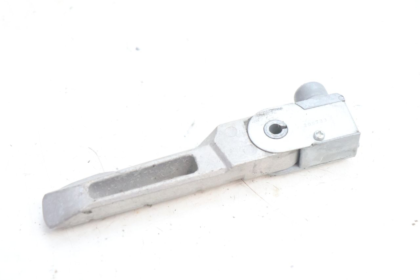 photo de REAR RIGHT FOOTREST KYMCO AGILITY CITY 16P 125 (2015 - 2024) - Technical close-up