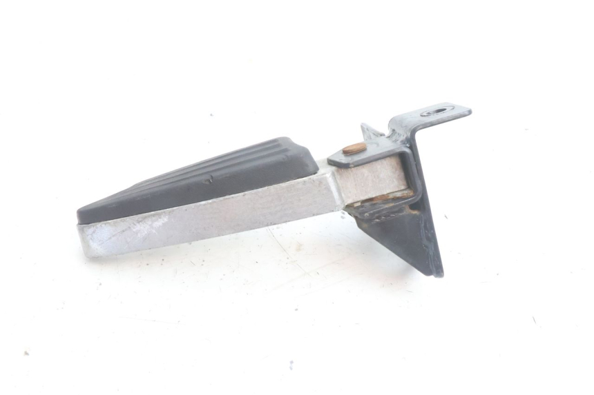 photo de REAR RIGHT FOOTREST PEUGEOT CITYSTAR 2T 50 (2018 - 2021) - Zoom on usage condition