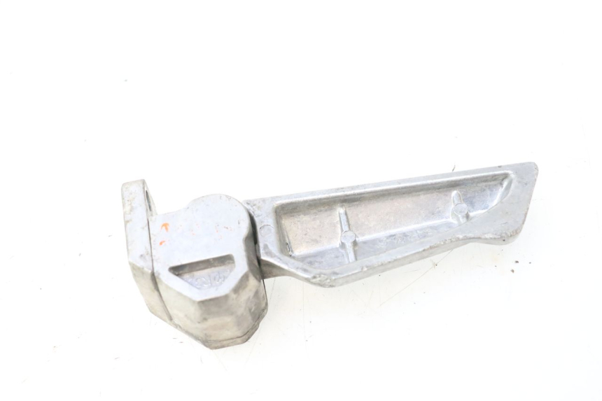 photo de REAR RIGHT FOOTREST JM MOTORS F45i 4T 50 (2020 - 2023) - Alternative perspective