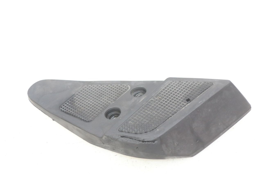 photo de RIGHT REAR FOOTPEG HONDA FES PANTHEON 2T 125 (1998 - 2002) - Main view