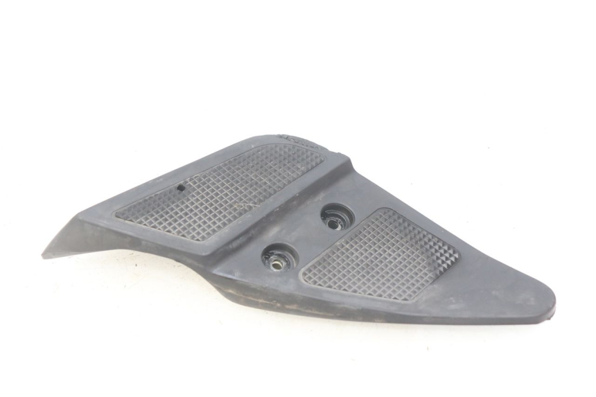 photo de RIGHT REAR FOOTPEG HONDA FES PANTHEON 2T 125 (1998 - 2002) - Alternative perspective