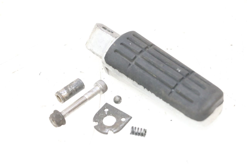 photo de REAR RIGHT FOOTREST YAMAHA FJR 1300 (2001 - 2005) - Main view