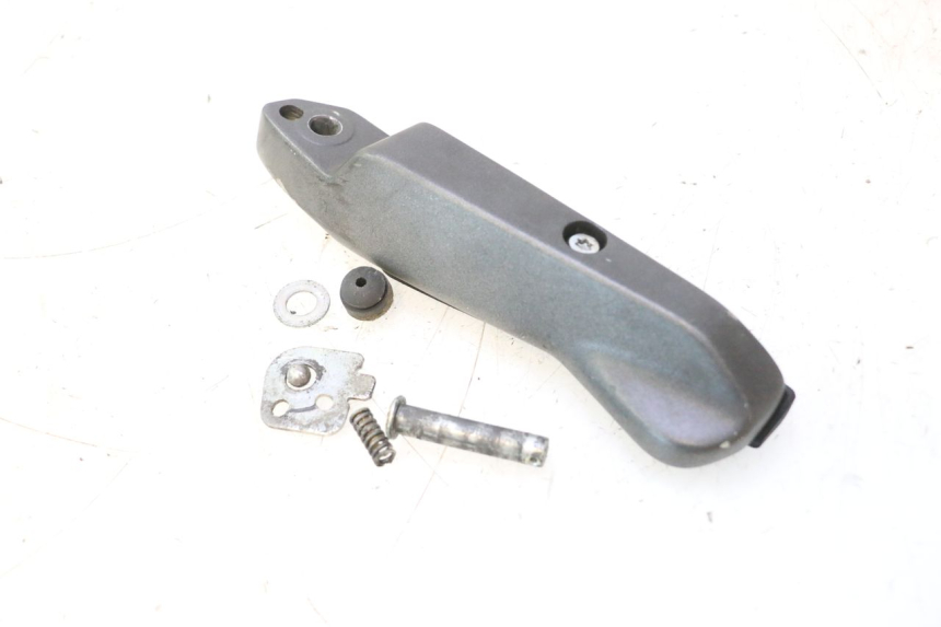 photo de REAR RIGHT FOOTREST HONDA FJS SILVER WING SILVERWING 400 (2005 - 2008) - Technical close-up