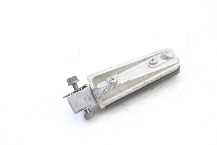 photo de REAR RIGHT FOOTREST YAMAHA FZ6 FAZER S2 600 (2007 - 2011) - Zoom on usage condition