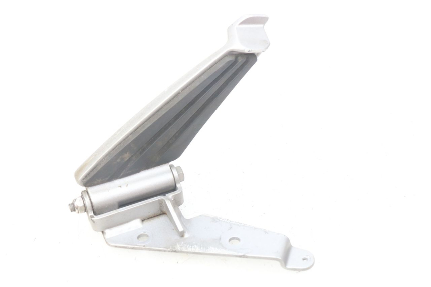 photo de RIGHT REAR FOOTREST PEUGEOT GEOPOLIS 400 (2007 - 2013) - Technical close-up