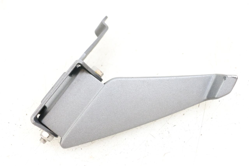 photo de REAR RIGHT FOOTREST PEUGEOT GEOPOLIS RS 125 (2007 - 2009) - Alternative perspective