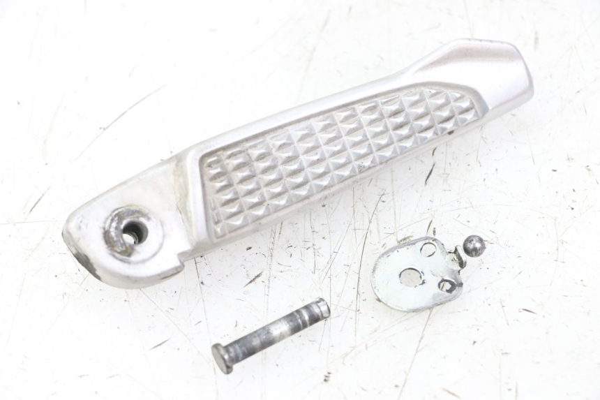 photo de REAR RIGHT FOOTREST HONDA FORZA 125 (2021 - 2025) - Product overview