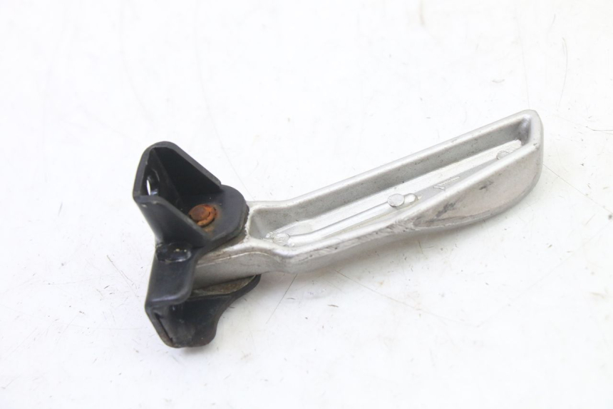 photo de REAR RIGHT FOOTREST SYM JET 14 4T 50 (2018 - 2022) - Alternative perspective