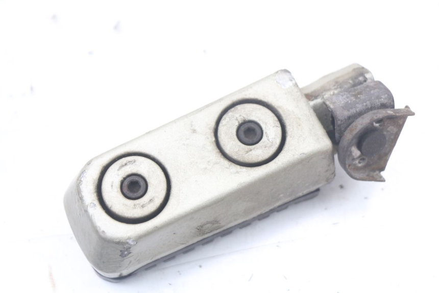 photo de REAR RIGHT FOOTREST KAWASAKI GTR 1000 (1994 - 2004) - Technical close-up