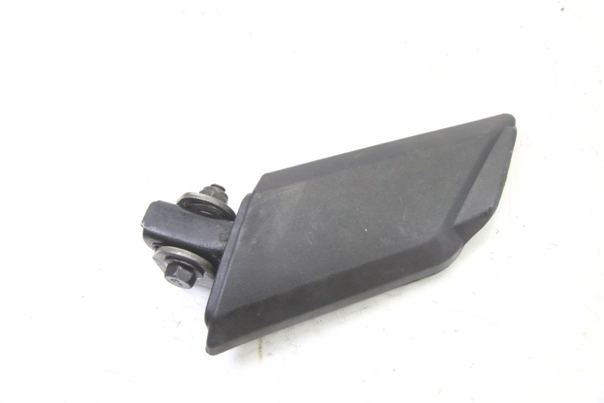 photo de REAR RIGHT FOOTREST PEUGEOT KISBEE 2T 50 (2018 - 2022) - Alternative perspective