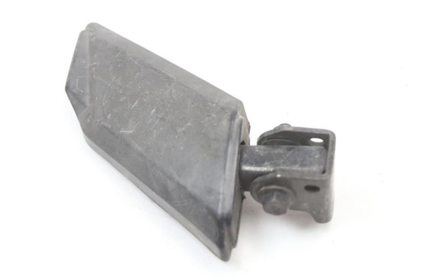 photo de REAR RIGHT FOOTREST PEUGEOT KISBEE 4T 50 (2018 - 2022) - Zoom on usage condition