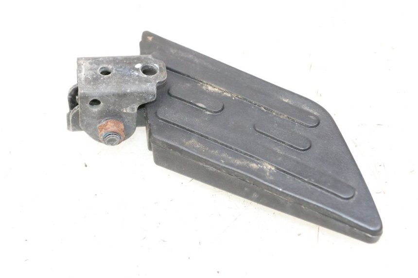 photo de REAR RIGHT FOOTREST PEUGEOT KISBEE 4T 50 (2018 - 2022) - Main view