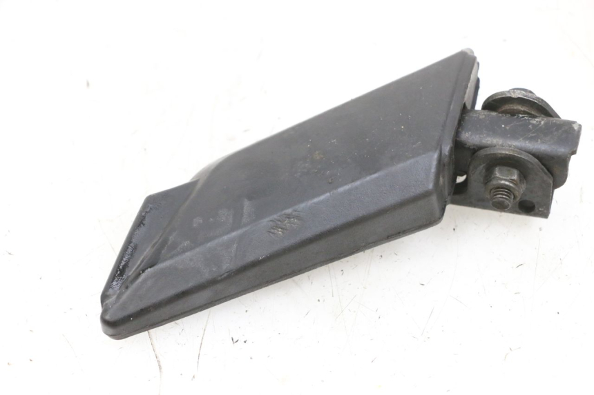 photo de RIGHT REAR FOOTREST PEUGEOT KISBEE 4T 50 (2010 - 2017) - Alternative perspective