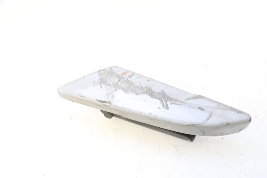 photo de REAR RIGHT FOOTREST PIAGGIO LIBERTY IGET 4T 50 (2015 - 2020) - Surface and material condition