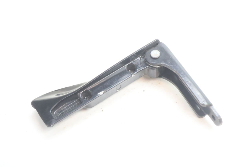 photo de REAR RIGHT FOOTREST PIAGGIO MP3 HPE 530 (2022 - 2026) - Alternative perspective