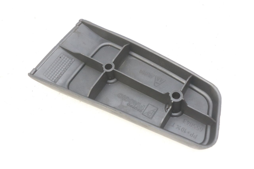 photo de RIGHT REAR FOOTREST PIAGGIO MP3 LT 300 (2010 - 2016) - Component detail