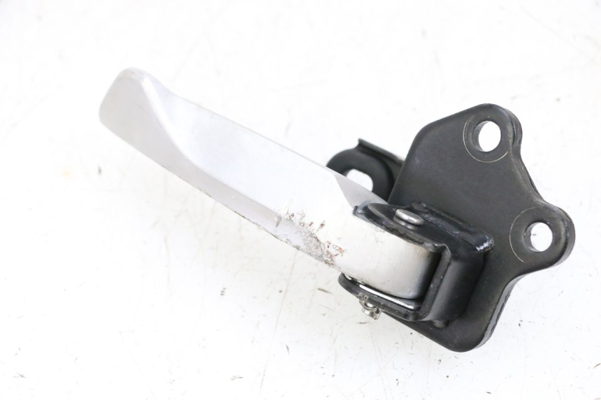 photo de REAR RIGHT FOOTREST YAMAHA NEO'S CORE 1 (2022 - 2026) - Zoom on usage condition