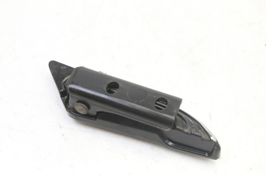 photo de REAR RIGHT FOOTREST PIAGGIO NEW TYPHOON 50 (2018 - 2021) - Zoom on usage condition