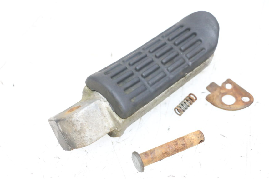 photo de REAR RIGHT FOOTREST HONDA NSR R 125 (1994 - 2003) - Product overview