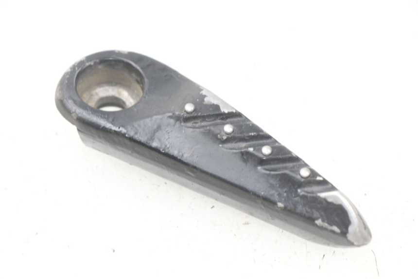 photo de REAR RIGHT FOOTREST MBK OVETTO 2T 50 (2007 - 2017) - Zoom on usage condition