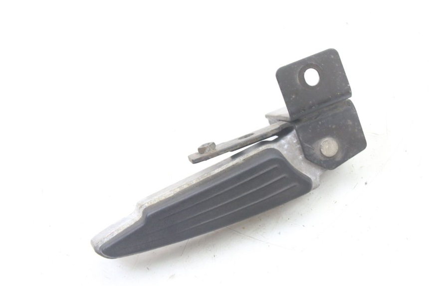 photo de REAR RIGHT FOOTREST PEUGEOT SATELIS 125 (2013 - 2018) - Zoom on usage condition